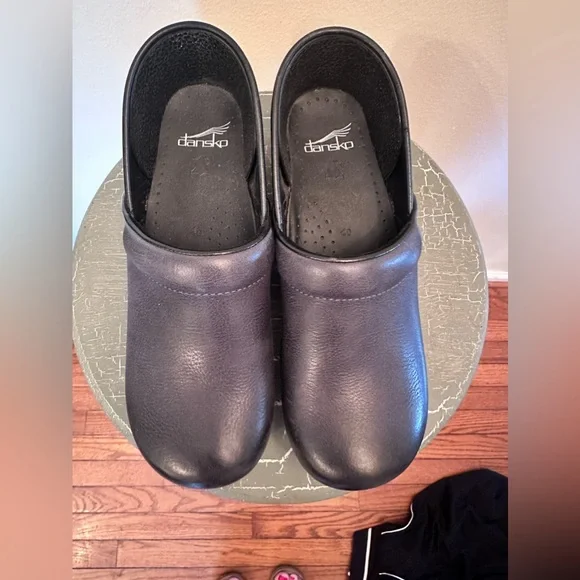 Dansko โญ๏ธ Professional Clogs Matte Dark Grey Size 40 (9-9.5) New, no box ๐ - Picture 5 of 8
